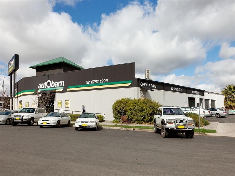 1 & 2/143 Bridge Street, Tamworth NSW 2340