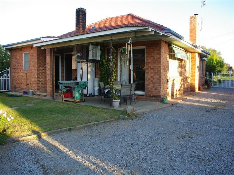 9 Degance Street, Tamworth NSW 2340