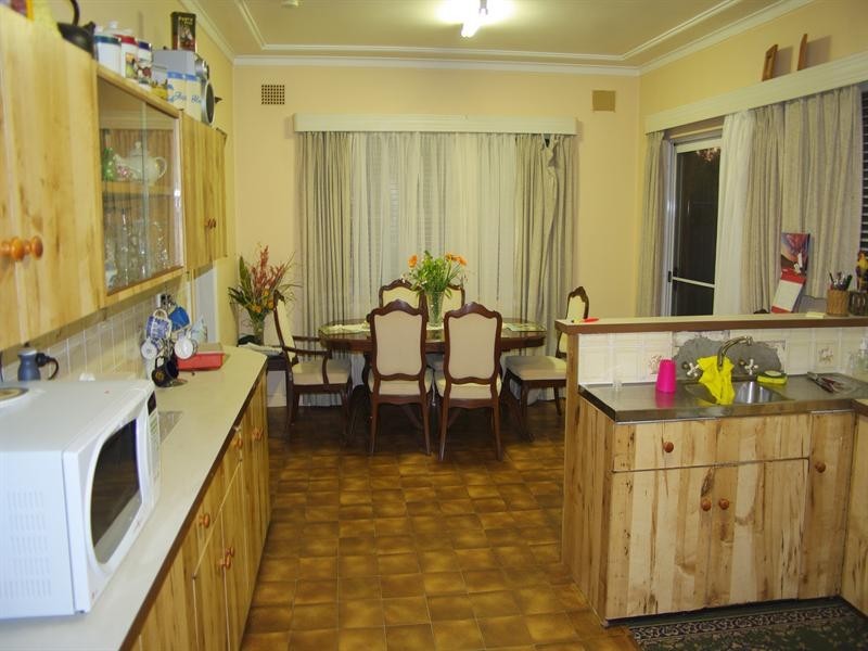 9 Degance Street, Tamworth NSW 2340