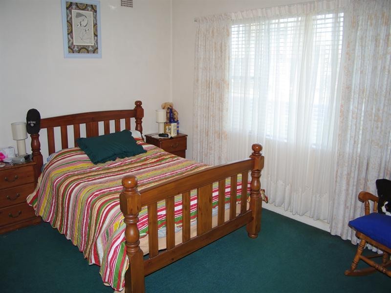 9 Degance Street, Tamworth NSW 2340