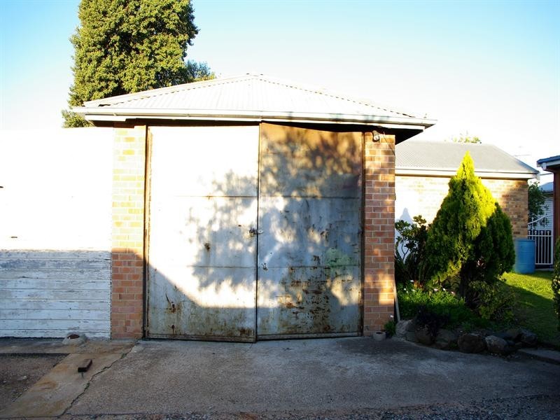 9 Degance Street, Tamworth NSW 2340