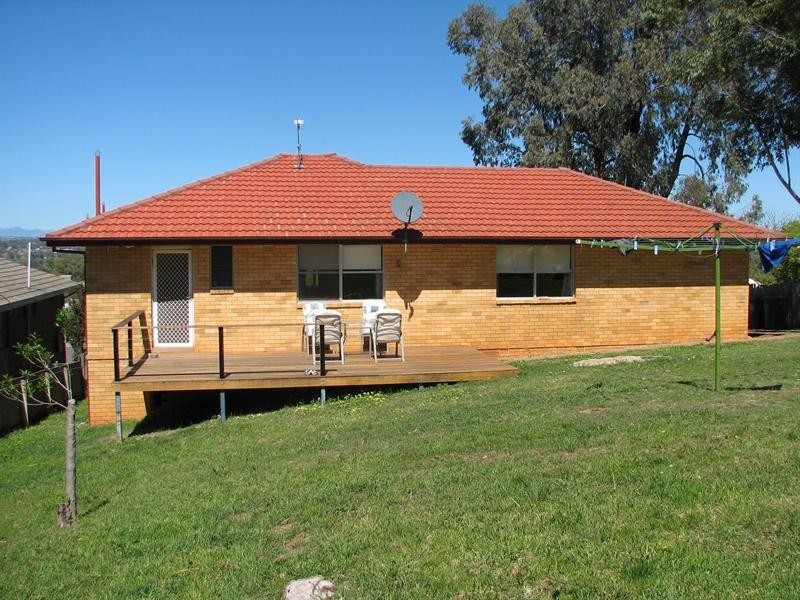 130 Upper Street, Tamworth NSW 2340