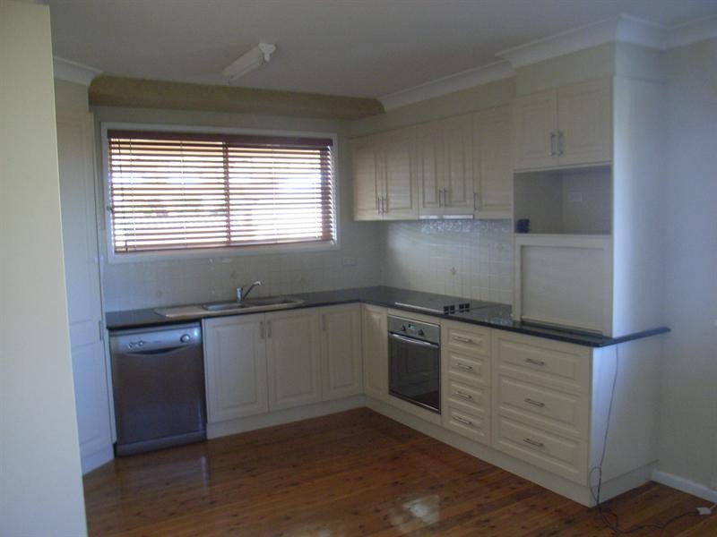 13 Kurrawan Street, Tamworth NSW 2340