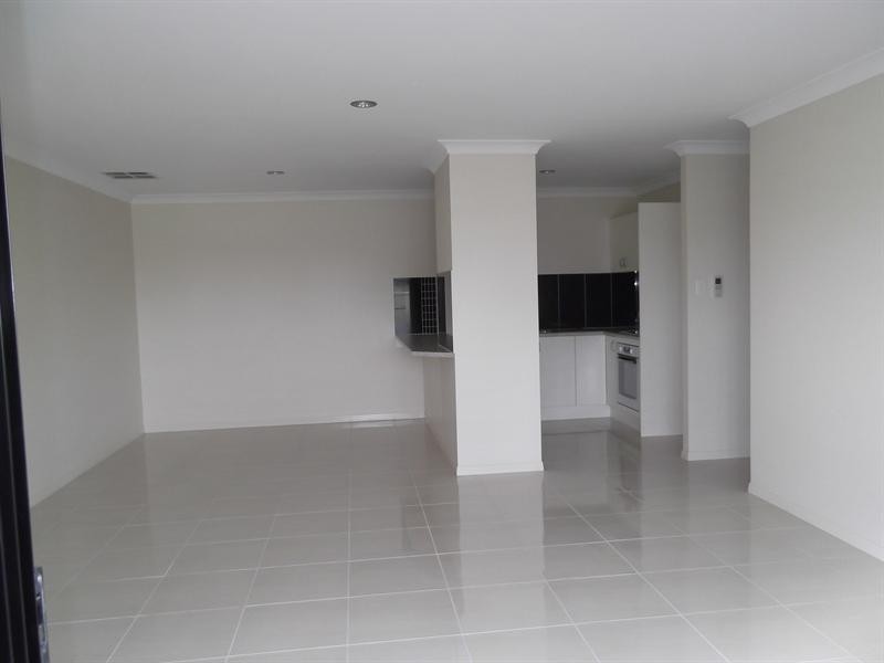 9 Mawson Close, Westdale NSW 2340