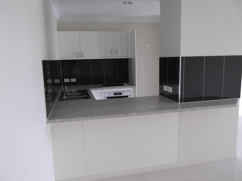 9 Mawson Close, Westdale NSW 2340