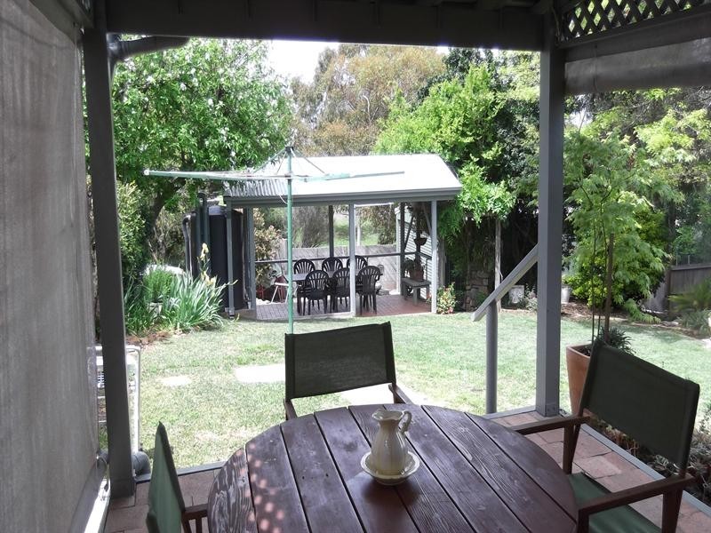 11 Russell Street, Tamworth NSW 2340