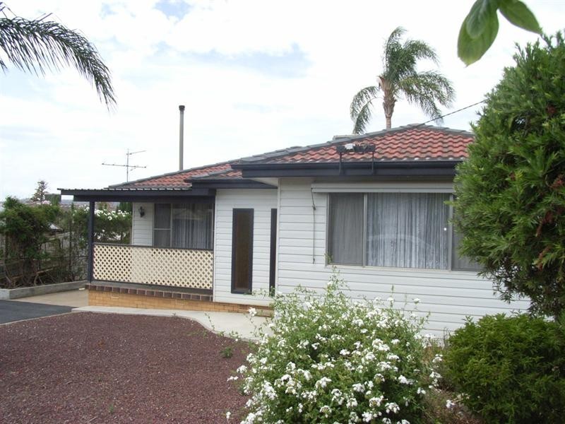 4 Ridge Street, Tamworth NSW 2340