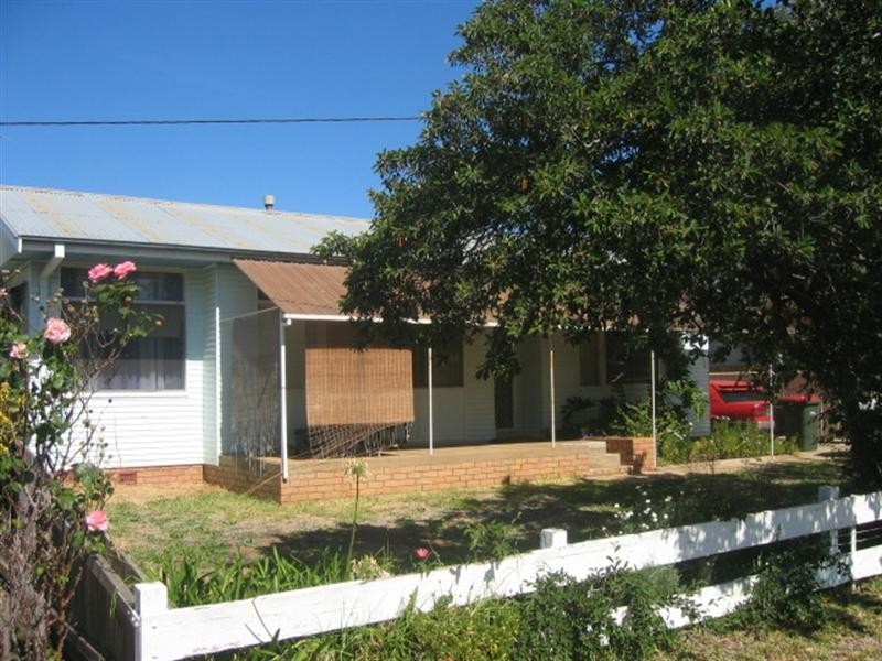 6 Northview Street, Tamworth NSW 2340