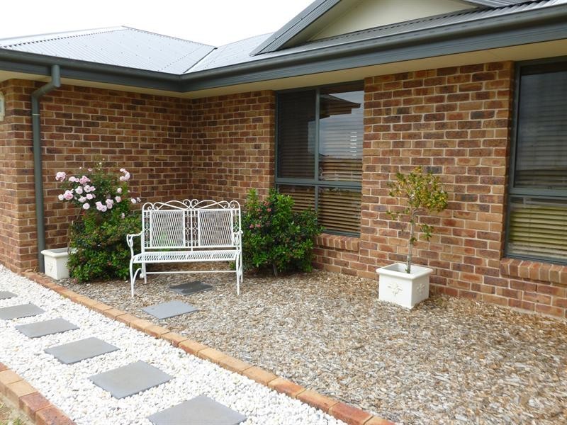 4 Whiporie Close, Moore Creek NSW 2340
