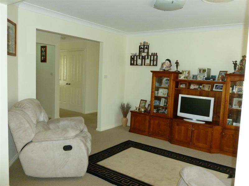 16 Falcon Drive, Calala NSW 2340