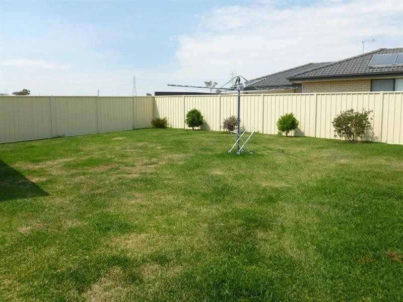 16 Falcon Drive, Calala NSW 2340