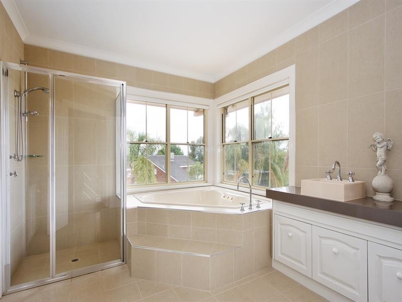 33 Caloola Street, Tamworth NSW 2340