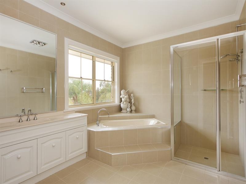 33 Caloola Street, Tamworth NSW 2340