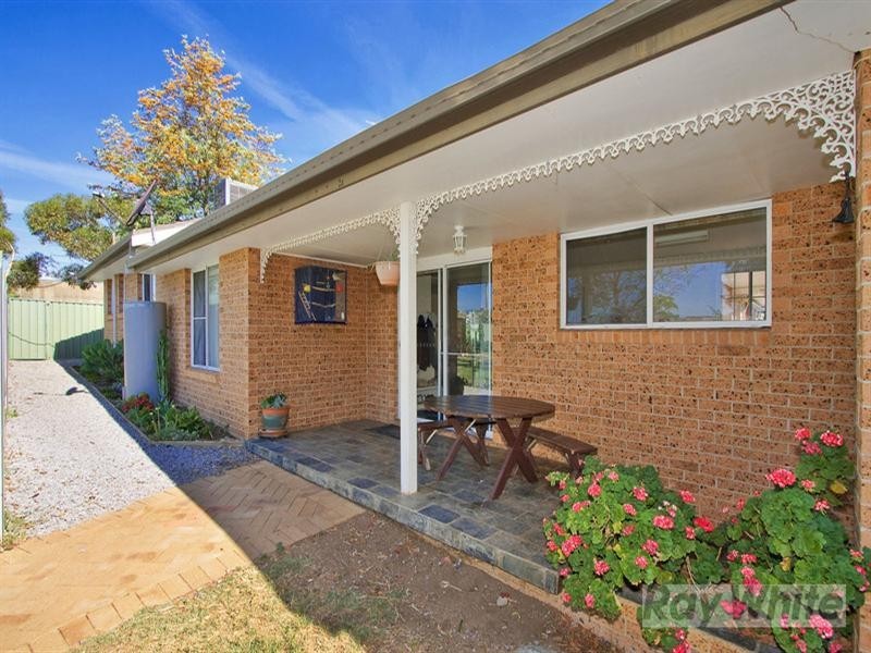 19A Minnamurra Crescent, Tamworth NSW 2340