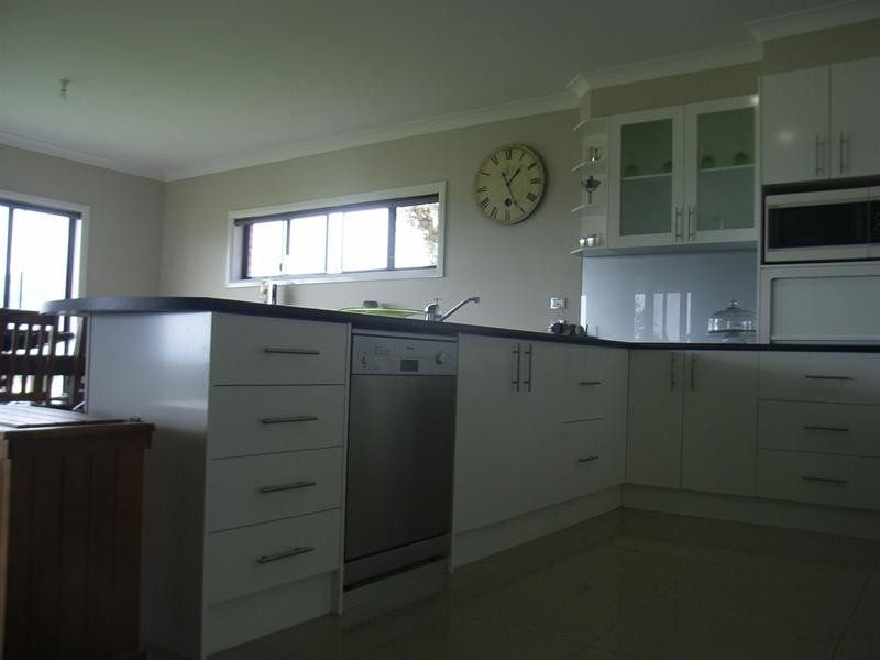 11 Kingfisher Drive, Tamworth NSW 2340