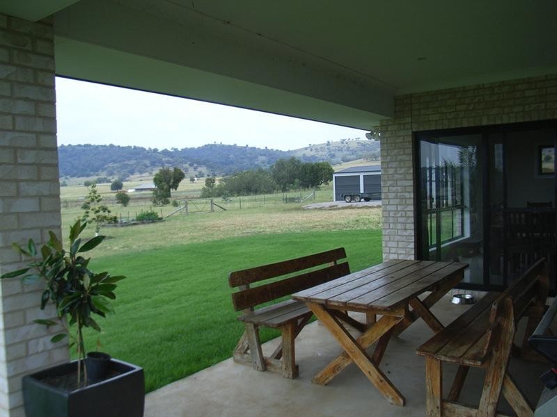 11 Kingfisher Drive, Tamworth NSW 2340