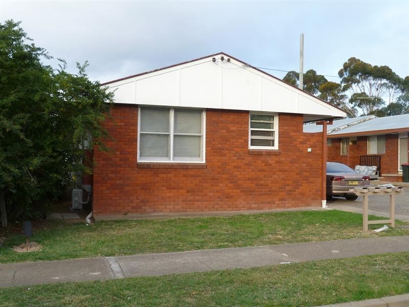 2/96 Belmore Street, Tamworth NSW 2340