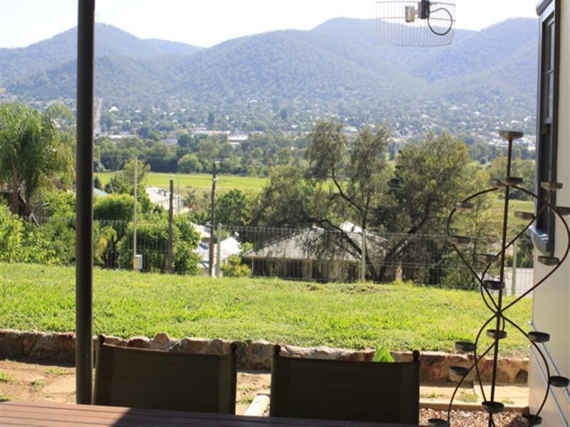 166 Denison Street, Tamworth NSW 2340