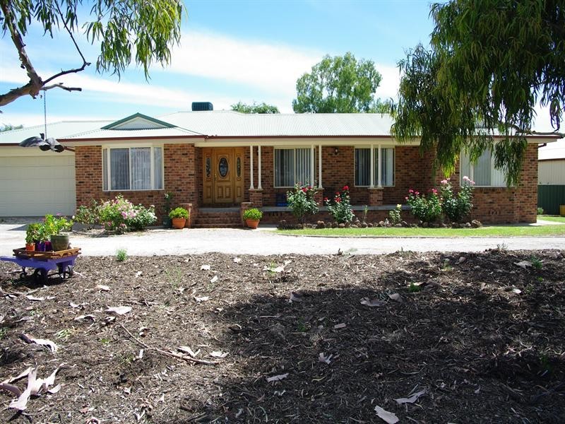 24 Flourmill Road, Manilla NSW 2346