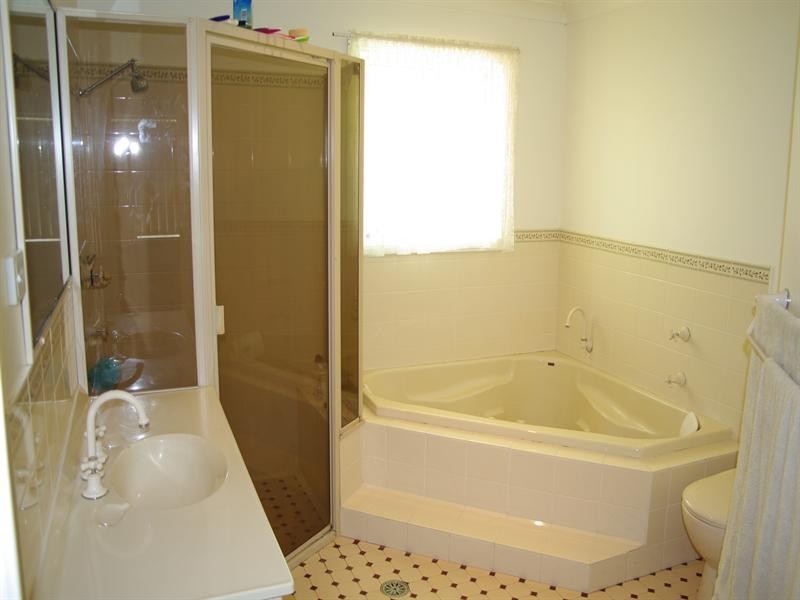 24 Flourmill Road, Manilla NSW 2346