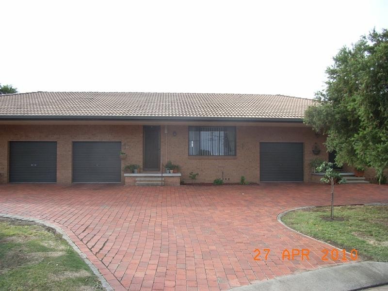 2/29 Larool Street, Tamworth NSW 2340