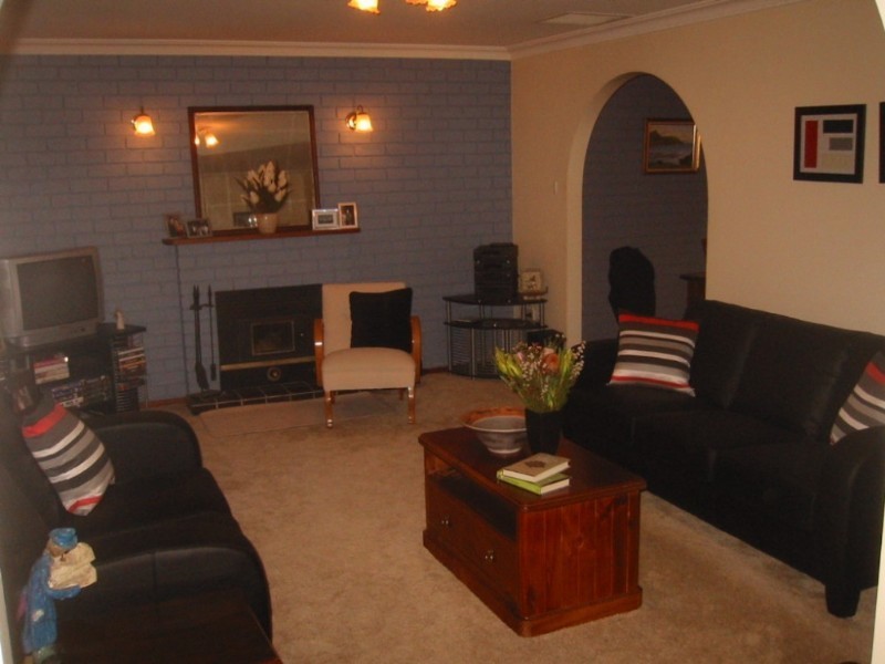 8 Allawah Street, Tamworth NSW 2340