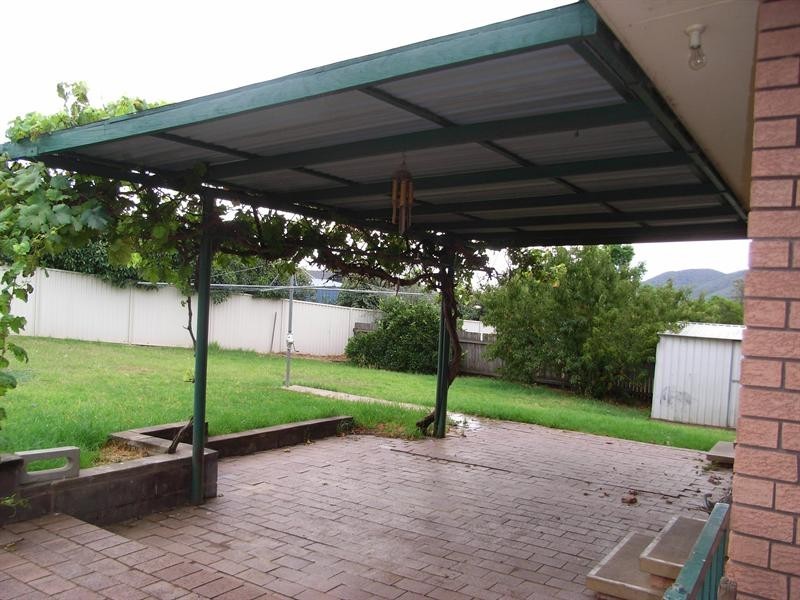 77 Harrier Parade, Tamworth NSW 2340