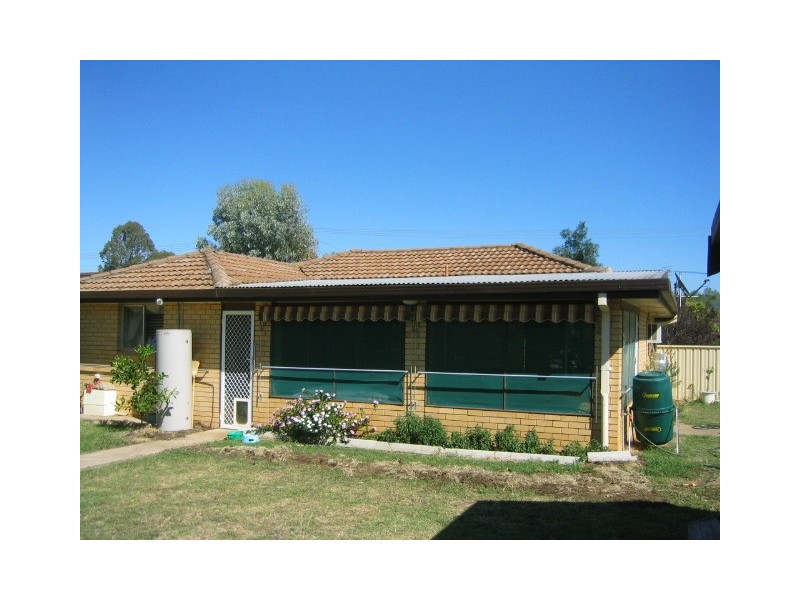 26 Merindah Avenue, Manilla NSW 2346