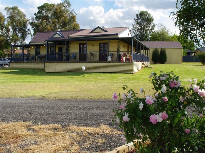 24 Harrier Parade, Calala NSW 2340