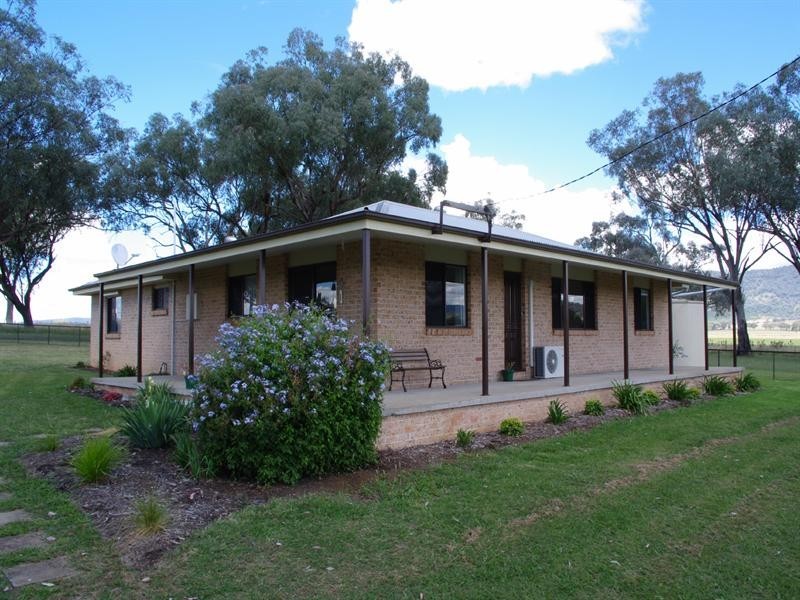 2052 Gowrie Road, Tamworth NSW 2340