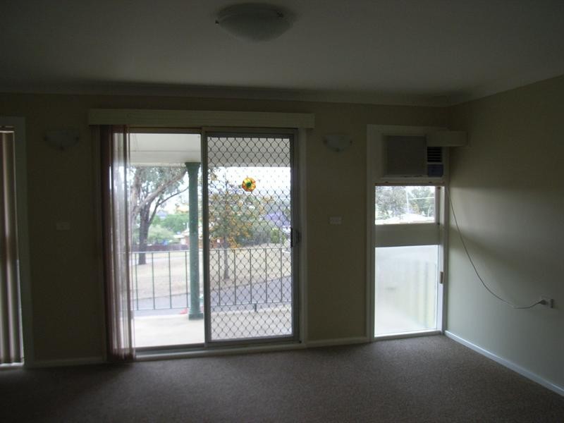10 Fraser Crescent, Tamworth NSW 2340