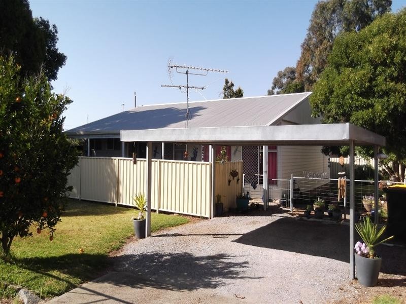 1 and 2/4 Alice Street, Tamworth NSW 2340