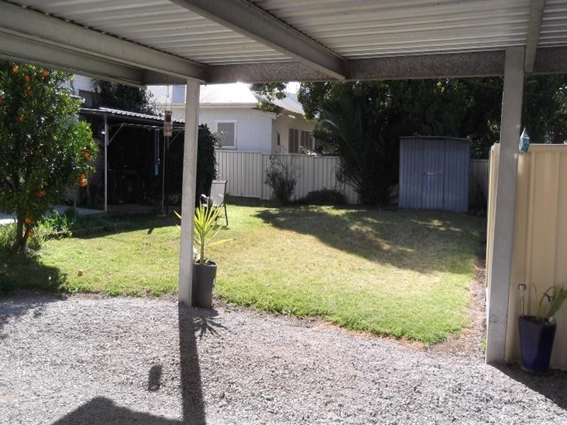 1 and 2/4 Alice Street, Tamworth NSW 2340