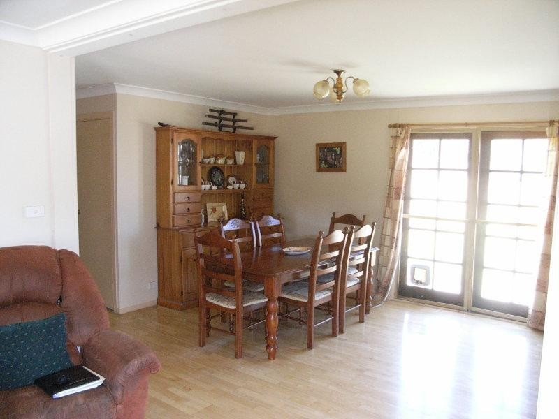 12 Duncan Street, Woolomin NSW 2340