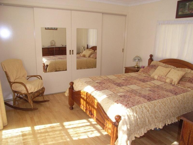 14 Duncan Street, Woolomin NSW 2340