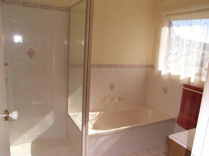 14 Duncan Street, Woolomin NSW 2340