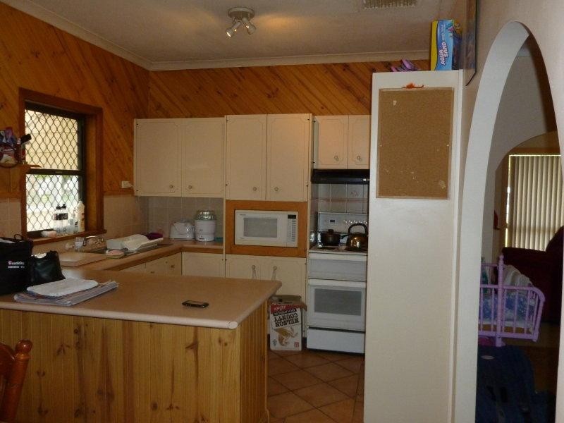 13 Parry Street, Tamworth NSW 2340