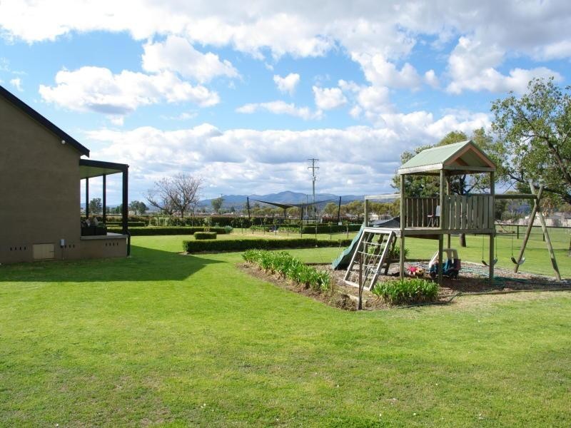 236 Gunnedah Road, Tamworth NSW 2340