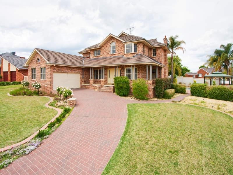 33 Caloola Street, Tamworth NSW 2340