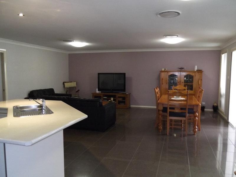 72 Grant Street, Tamworth NSW 2340