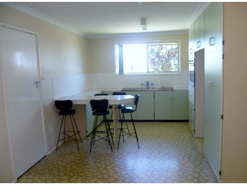 33 Minnamurra Crescent, Tamworth NSW 2340