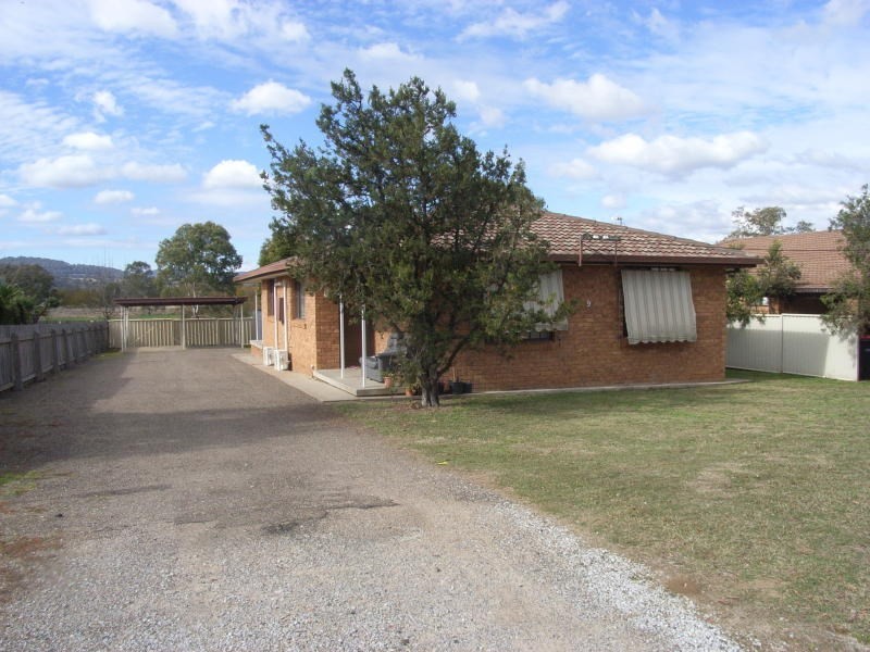 2/9 Karwin Street, Tamworth NSW 2340