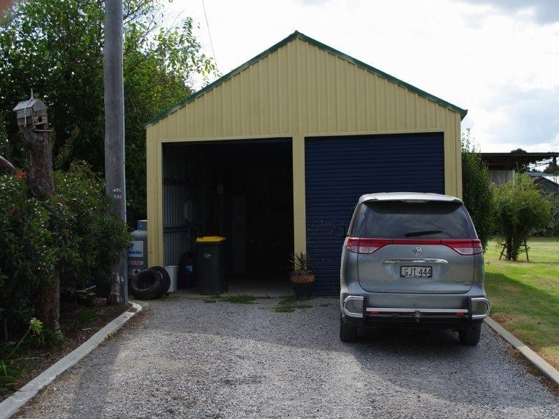 24 Harrier Parade, Calala NSW 2340