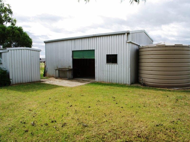 13A Warwick Road, Tamworth NSW 2340