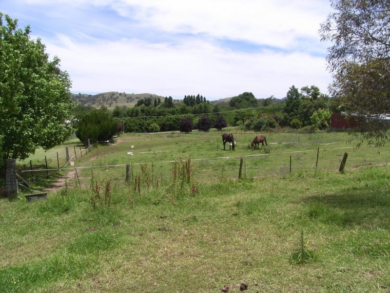 26 – 28 Jenkins Street, Nundle NSW 2340