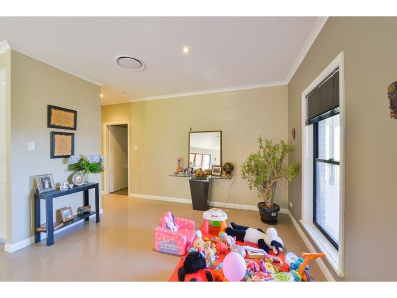15 Ventnor Drive, Tamworth NSW 2340