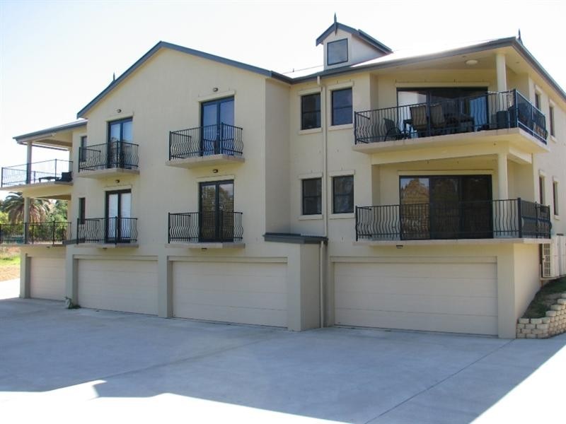 14/165 – 169 Peel Street, Tamworth NSW 2340