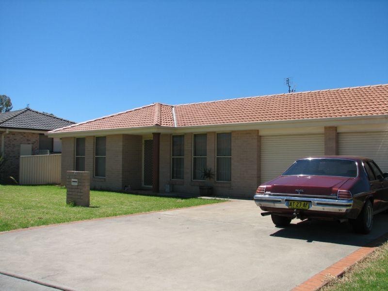 15 Banks Street, Tamworth NSW 2340