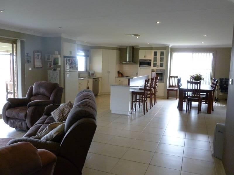 335 Forest Road, Tamworth NSW 2340