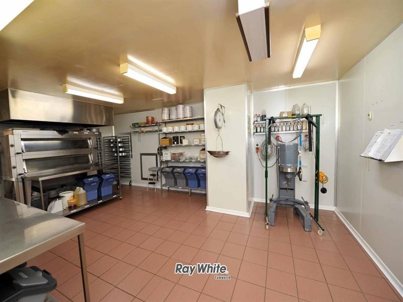 245 Peel Street, Tamworth NSW 2340